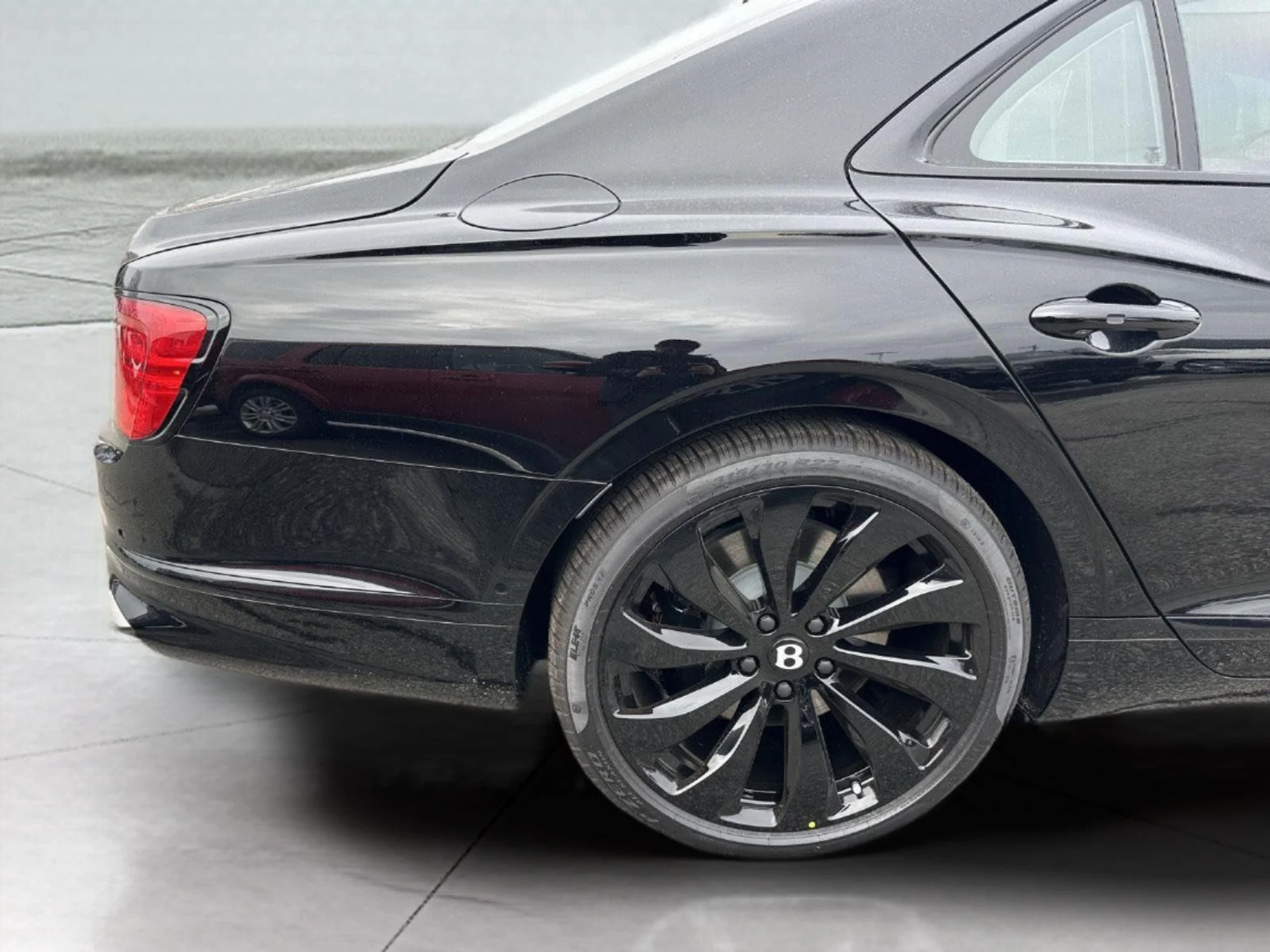 mph073_3227766613_854531952d2cff603627017e8eecc9ec_6d0532f56c