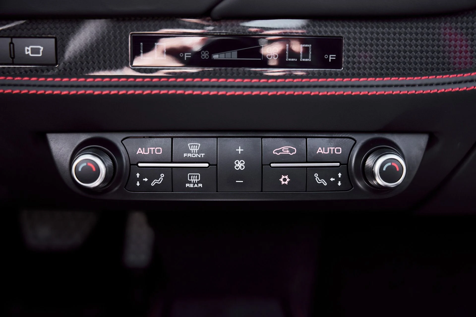 mph073_3341095829_Used_2022_Ferrari_F8_Spider_Base_1772506704_61fa15a085