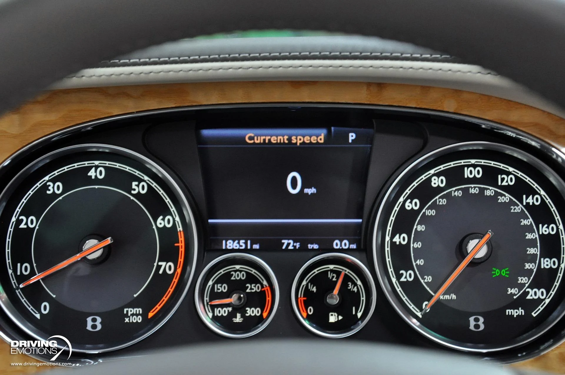 mph073_3361960762_886_p74_l_42158901d9