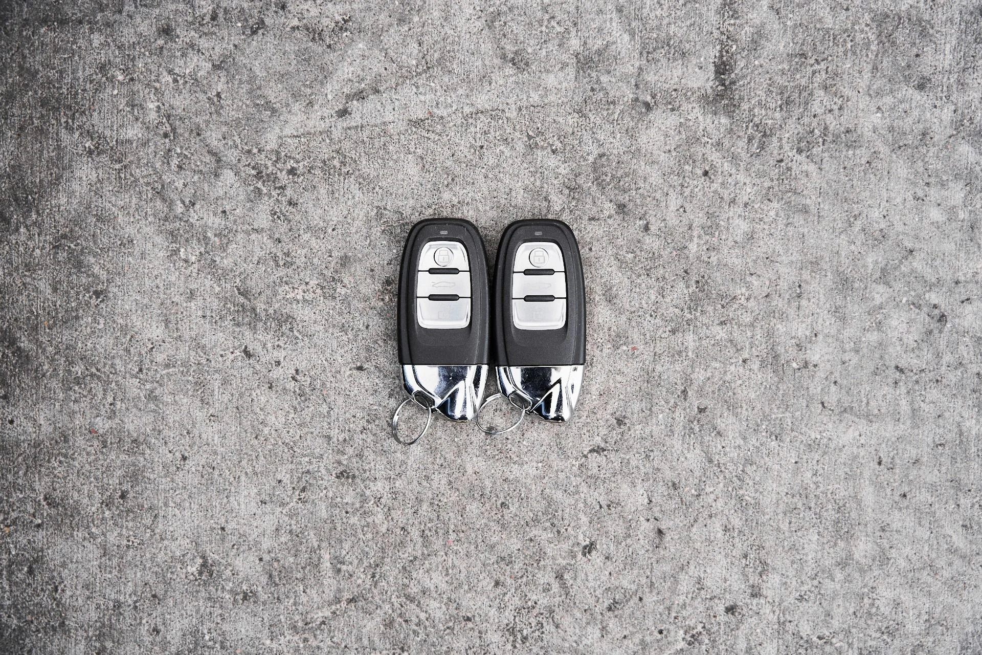 mph073_3472238490_Used_2023_Lamborghini_Huracan_EVO_Base_1775006759_e3dd2cec7e