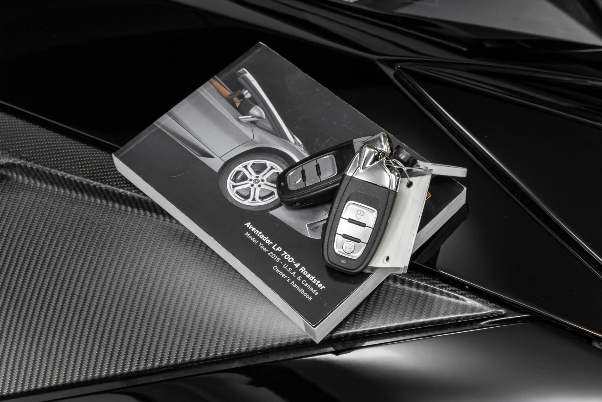 mph073_3644451687_Used_2015_Lamborghini_Aventador_LP_700_4_1770952947_a0d262a8f0