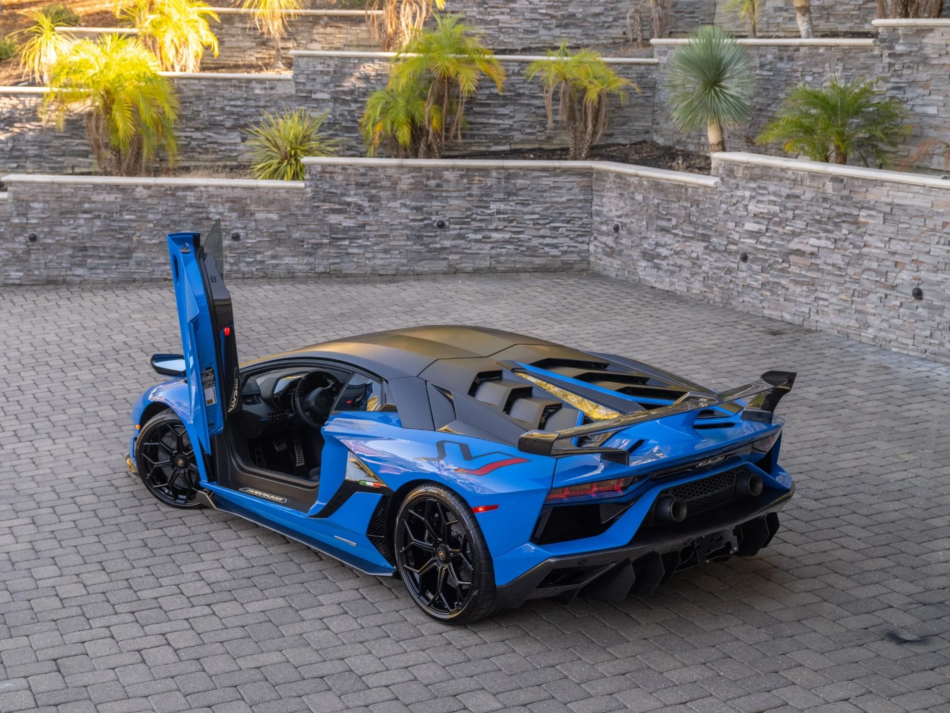 mph073_3764846458_Used_2020_Lamborghini_Aventador_LP_770_4_SVJ_1785437950_49946c684d