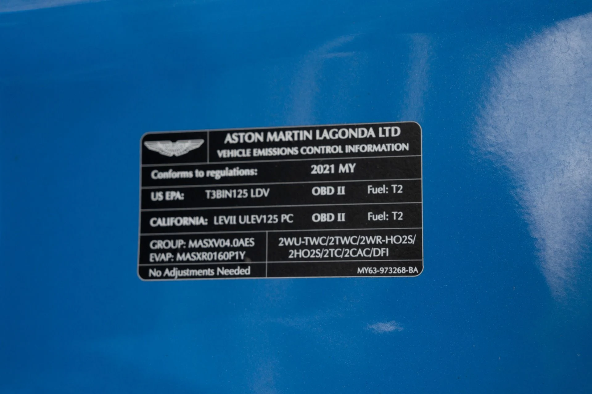 mph073_3884213967_Used_2021_Aston_Martin_Vantage_1781043658_eecdc5ebee