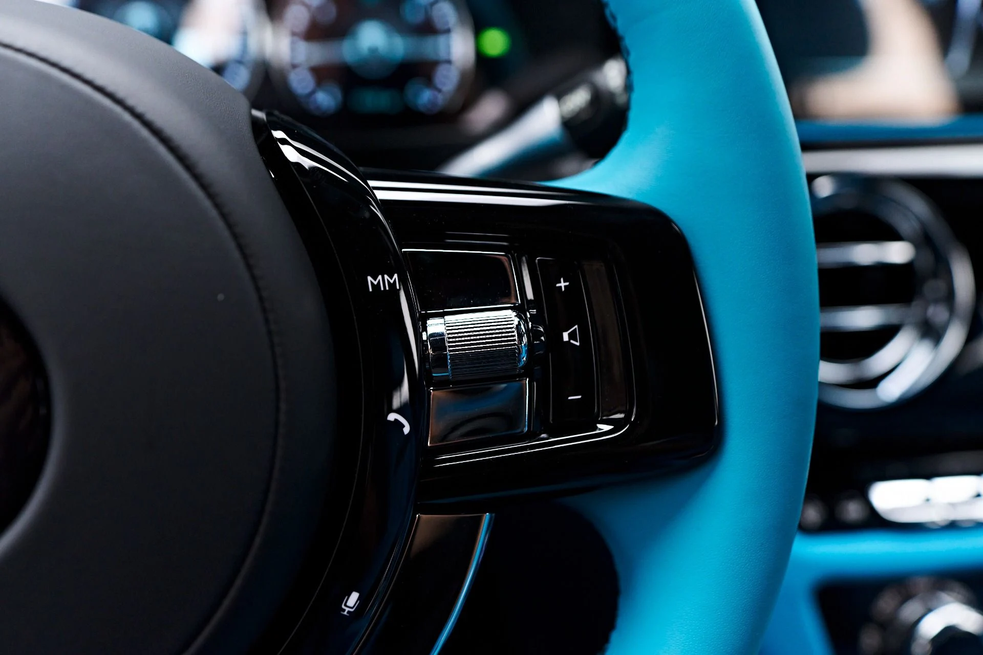 mph073_4017965037_Used_2024_Rolls_Royce_Ghost_Base_1755131984_a400ce54eb