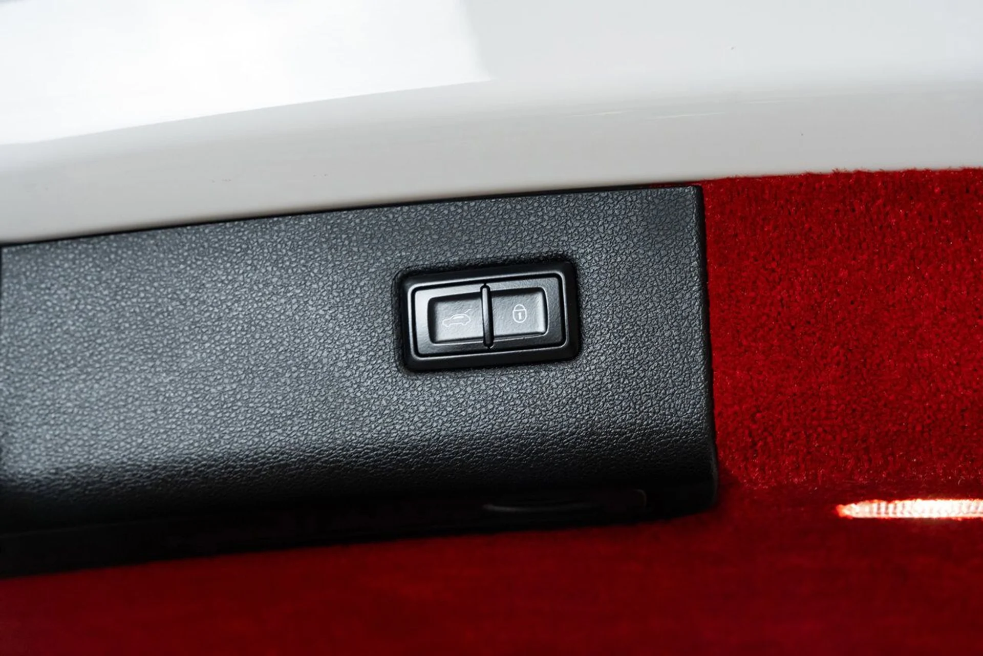 mph073_4158811576_bentley_bentayga_2019_44ef060284