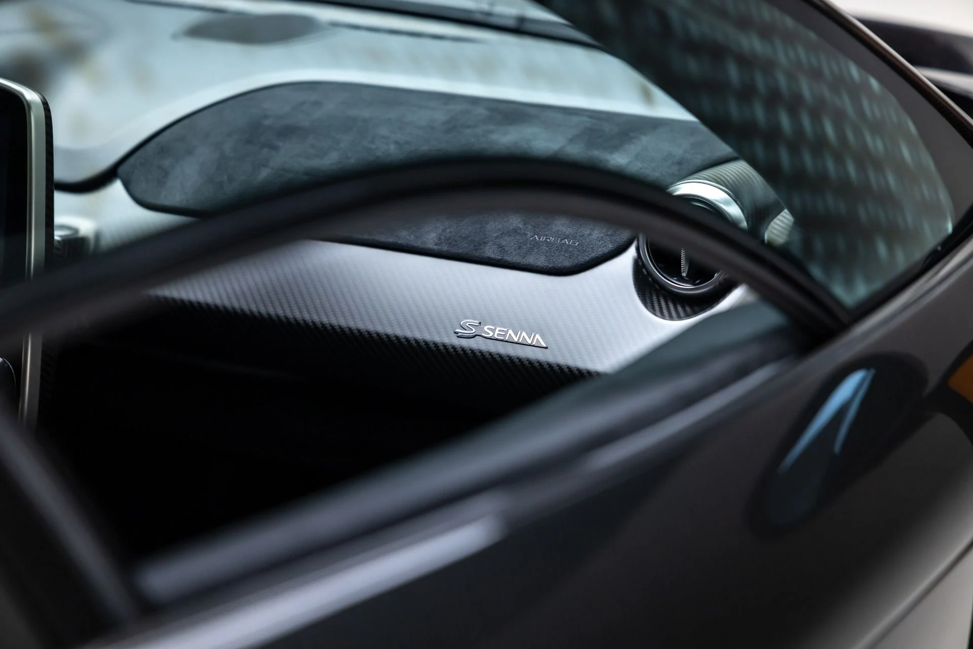 mph073_4258403922_13122_p74_l_8092971eec