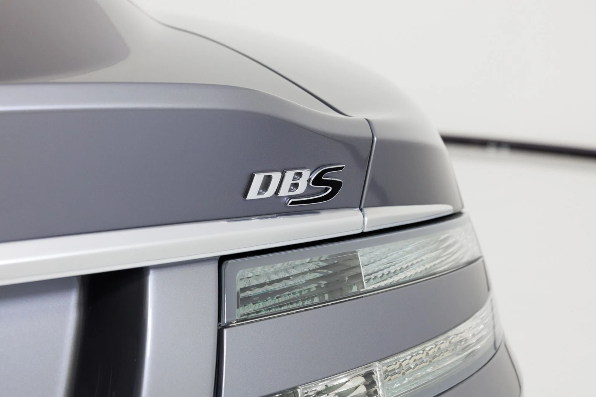 mph073_4260619028_Used_2010_Aston_Martin_DBS_1792190125_055bc59157