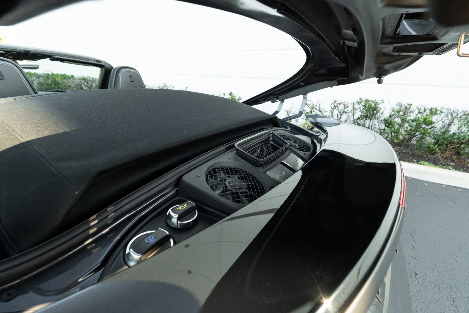 mph073_4262573232_Used_2019_Porsche_911_Turbo_S_1766778233_297d5362a4