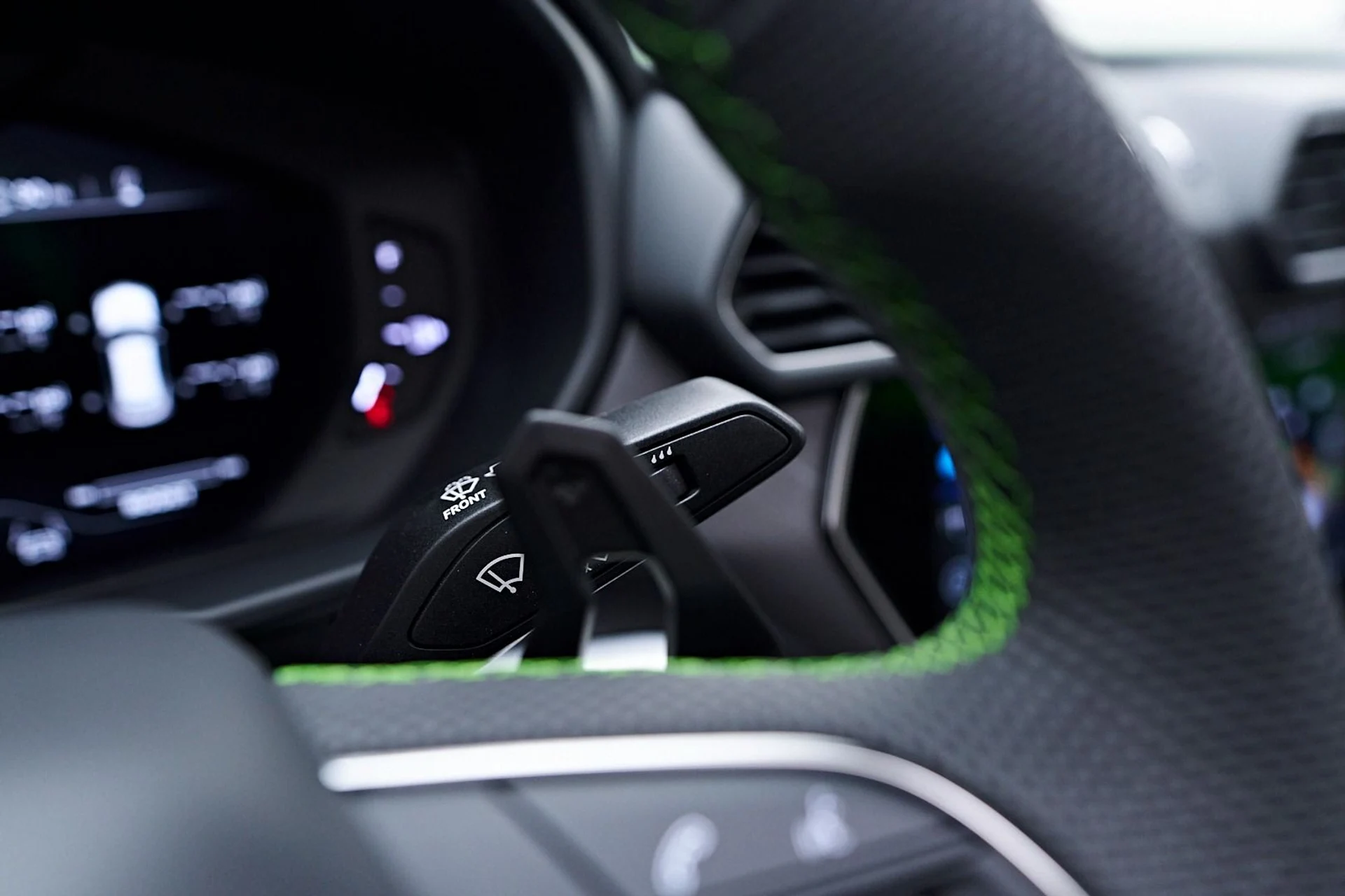 mph073_431532502_Used_2024_Lamborghini_Urus_S_1745956869_86aaf9a8da