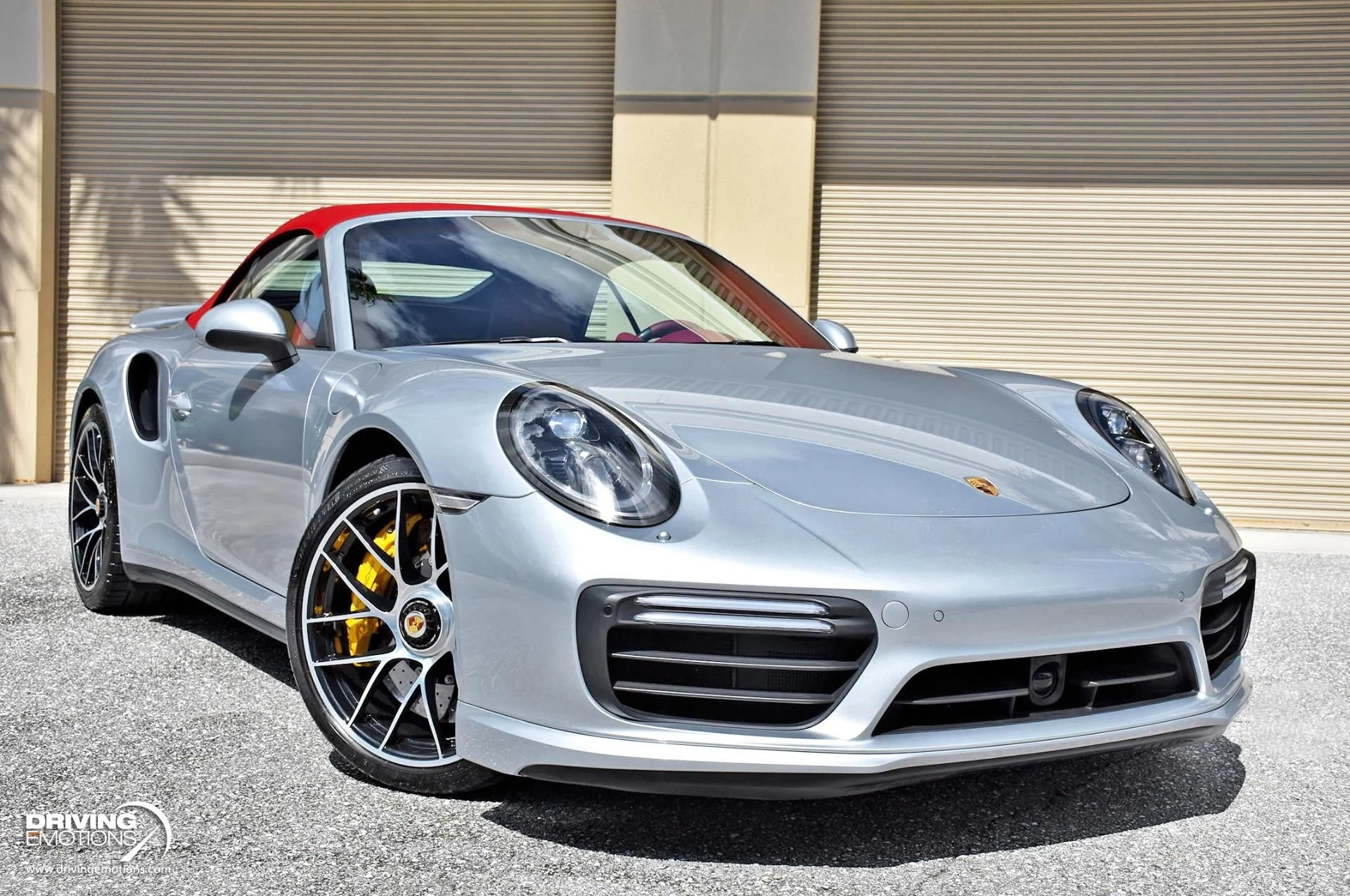 mph073_456066106_866_p74_l_9d135345c4