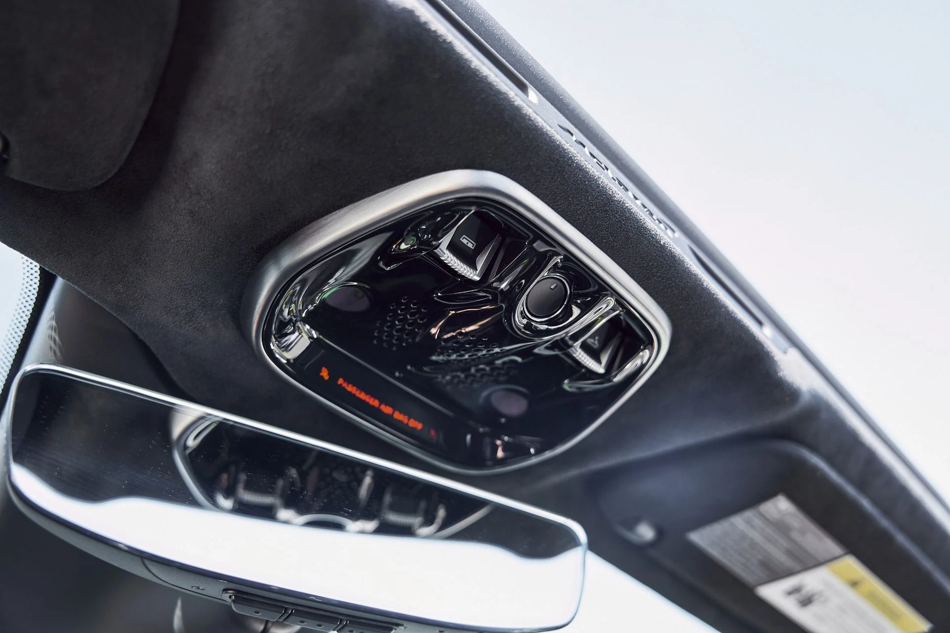 mph073_461078705_Used_2025_Mc_Laren_Artura_Tech_Lux_1769825980_53ca51dd8d