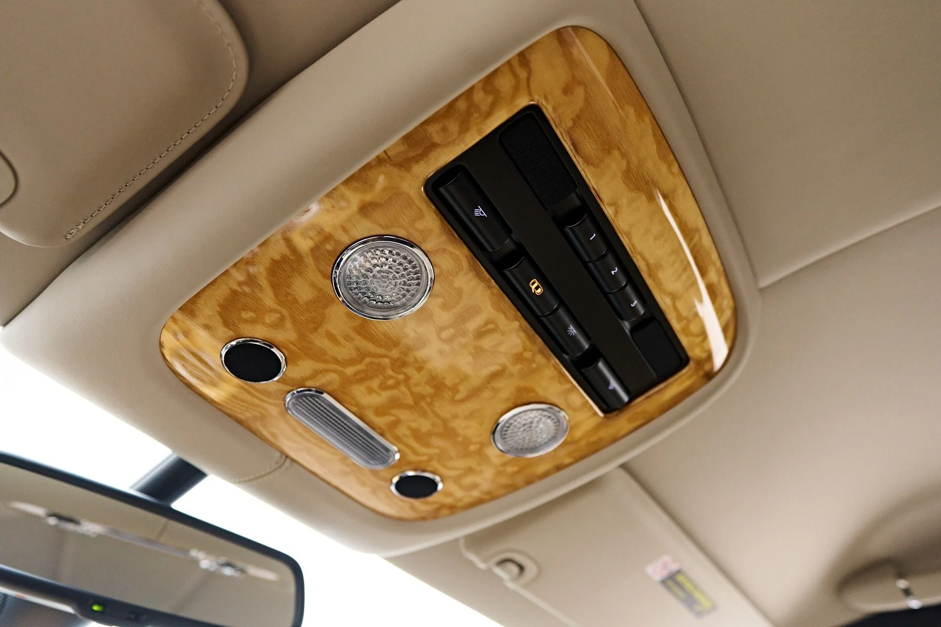 mph073_525417746_Used_2015_Bentley_Continental_GT_V8_S_1756433039_e045a0fd5f