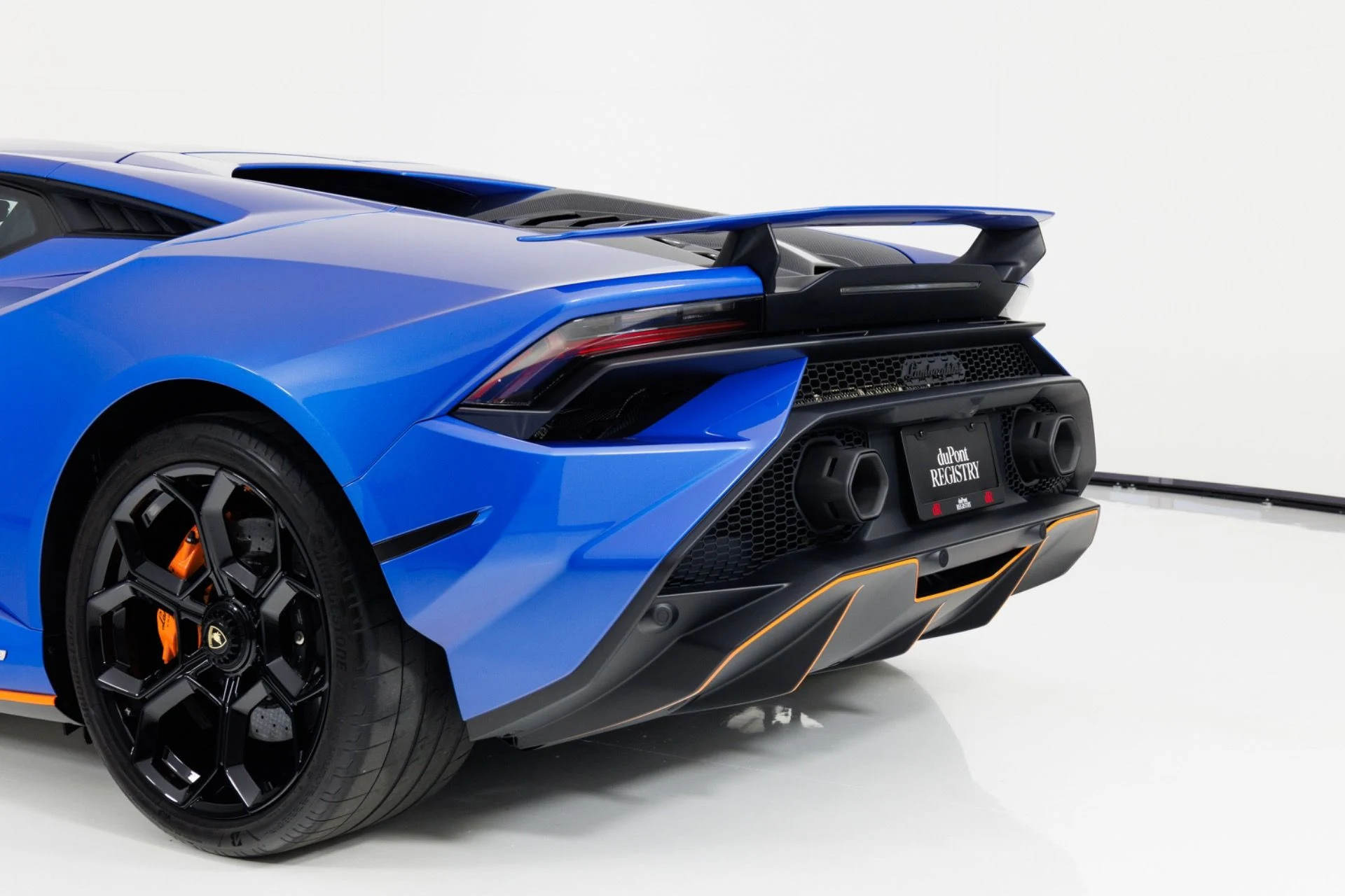 mph073_572708197_Used_2023_Lamborghini_Huracan_Tecnica_1784830857_ac37f22084