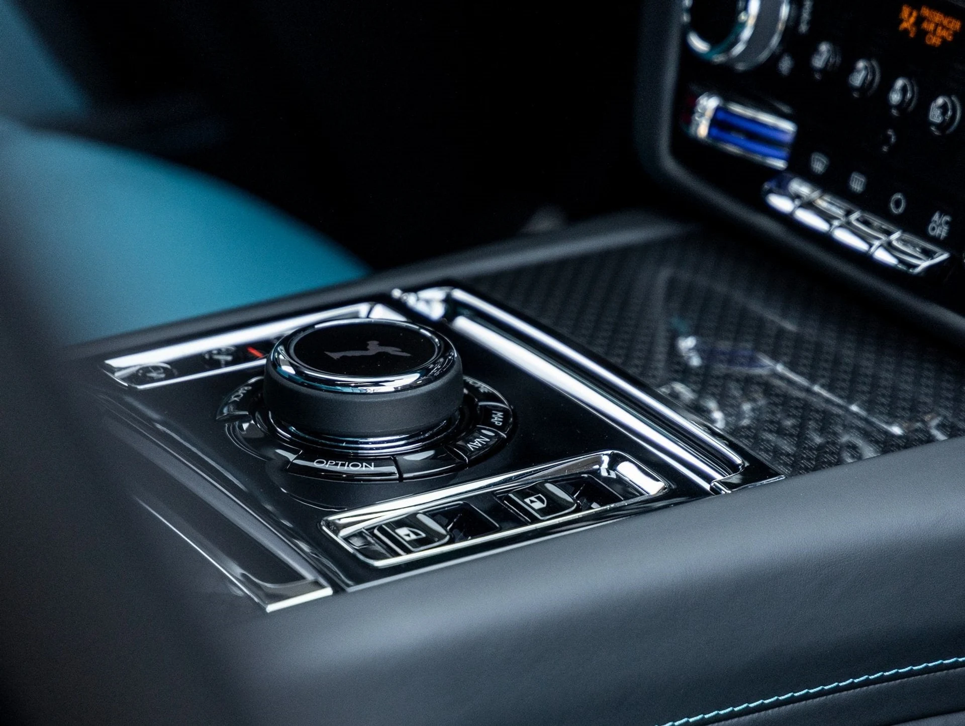 mph073_625446247_74_c920872972