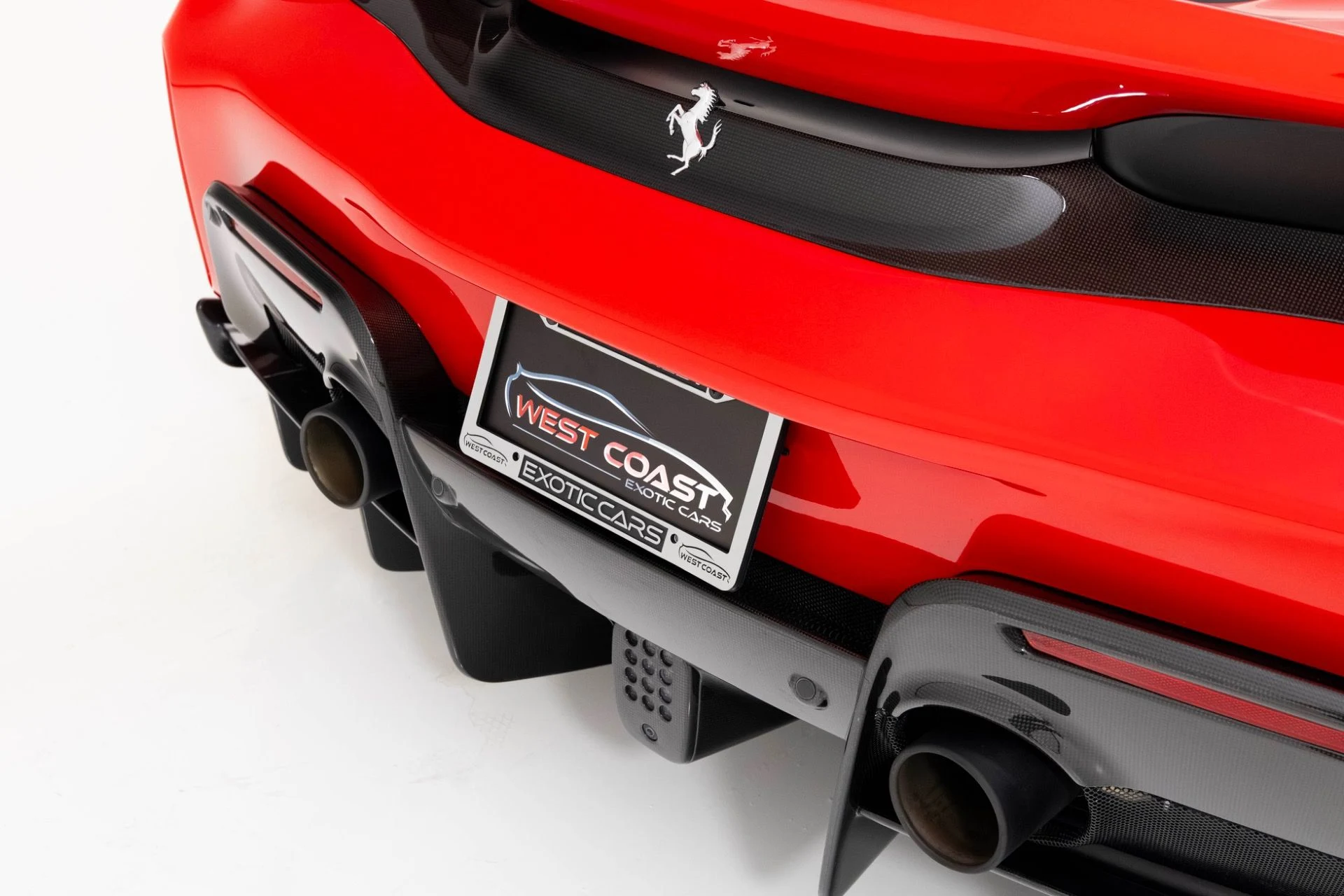 mph073_644283245_Used_2019_Ferrari_488_Pista_Coupe_1764015880_a182aa70c7