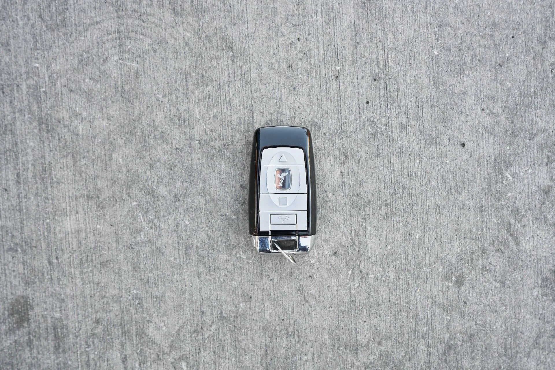 mph073_69592458_Used_2020_Rolls_Royce_Wraith_Base_1762567849_9f4fa3362d