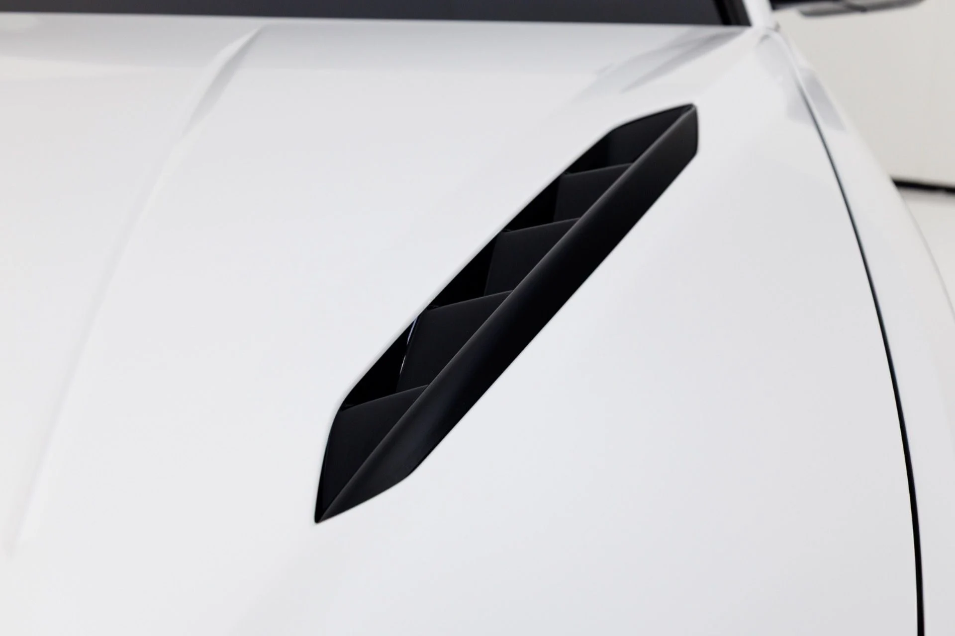 mph073_728548515_Used_2024_Lamborghini_Urus_S_1775674860_c20e359d0f