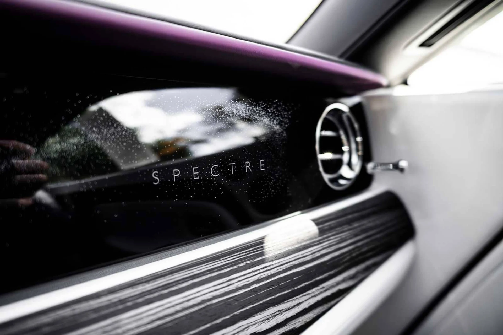 mph073_767383164_27b23388a97779f08bc27b00bd2a4badx_a2724bfd89