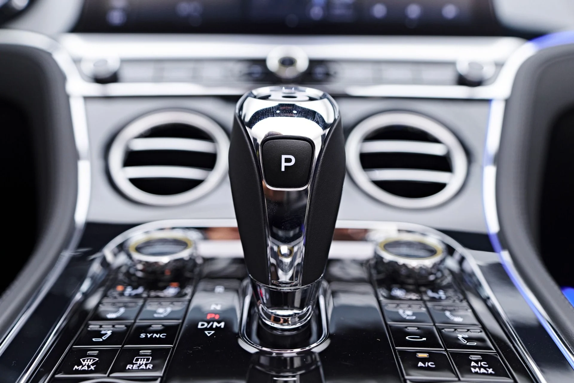 mph073_770900134_Used_2024_Bentley_Continental_GT_Speed_1758316128_7b3e347e0d