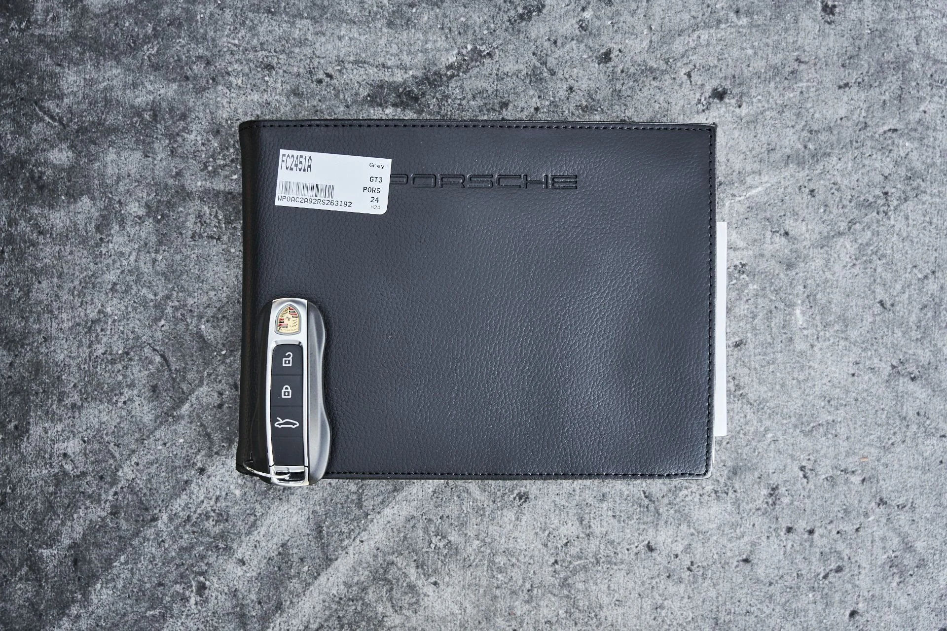 mph073_820656973_Used_2024_Porsche_911_GT_3_1774056916_16d944bb75