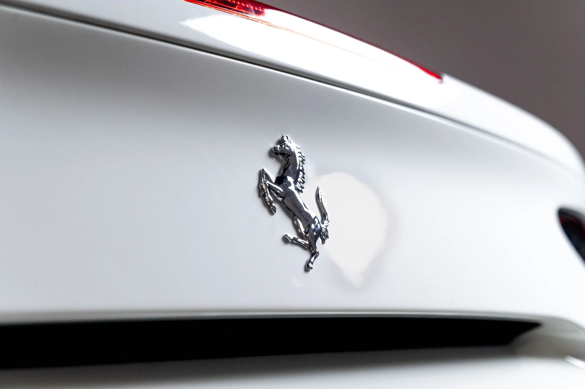 mph073_833634223_Used_2016_Ferrari_488_GTB_1783363377_29d28b22fe