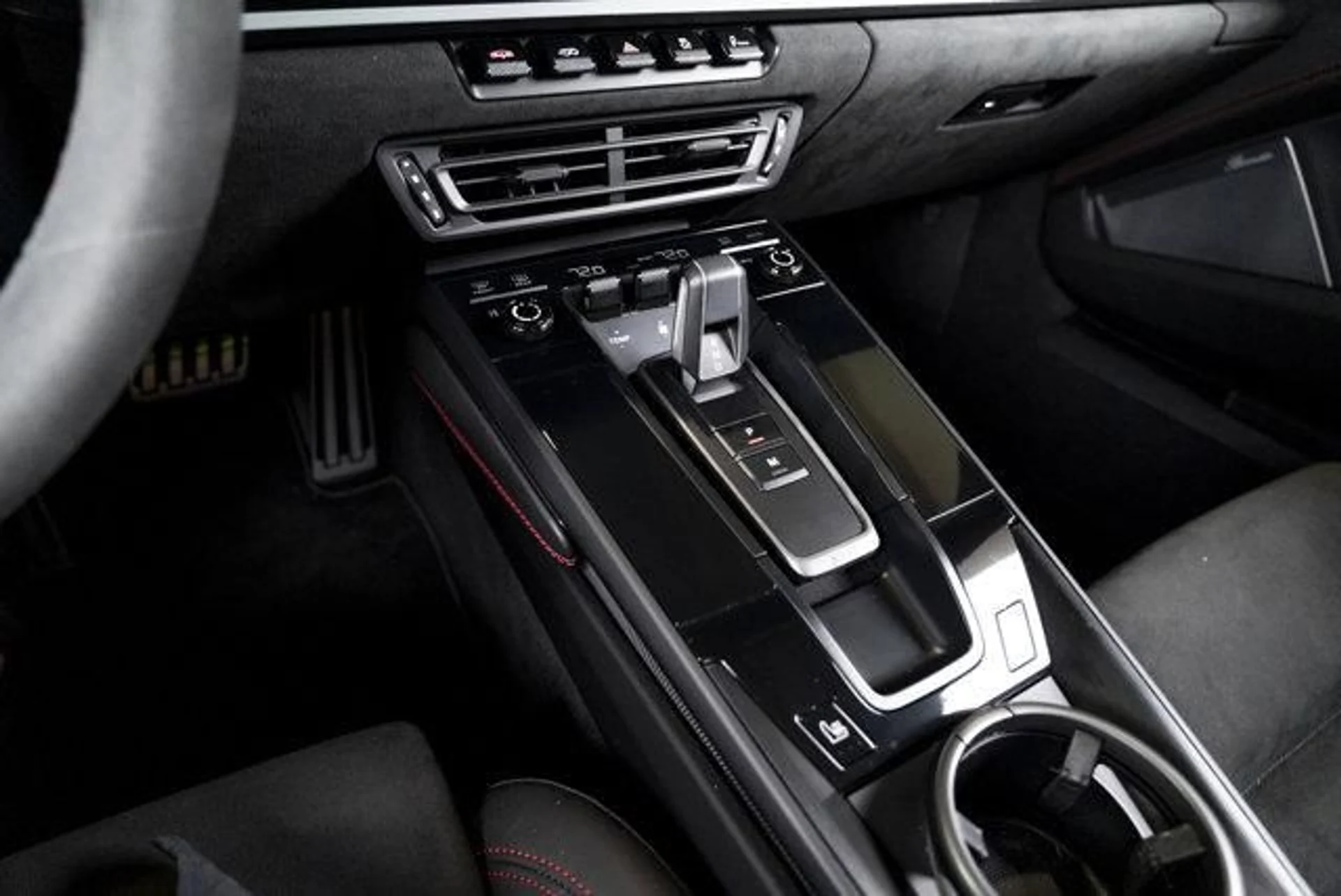 mph073_897833891_txt8y2_WV_Gh_Cf_L_Pfo_Yr_Ca8s_Rr_K9c_36585090e1