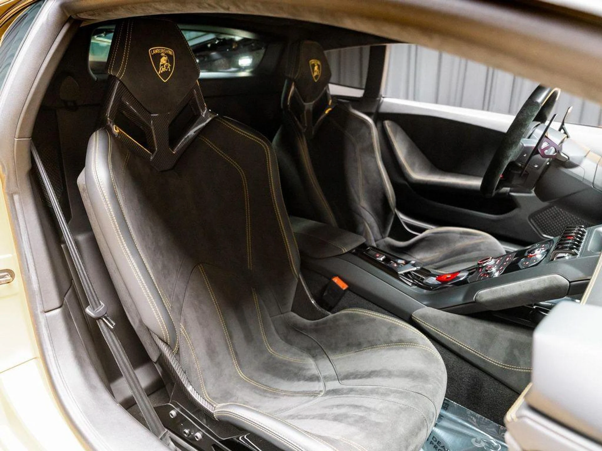 mph073_92548883_l_PG_Kqee_Dq_YC_9_Rgj4v8_WD_3_Q_Td_U_7370e7f017