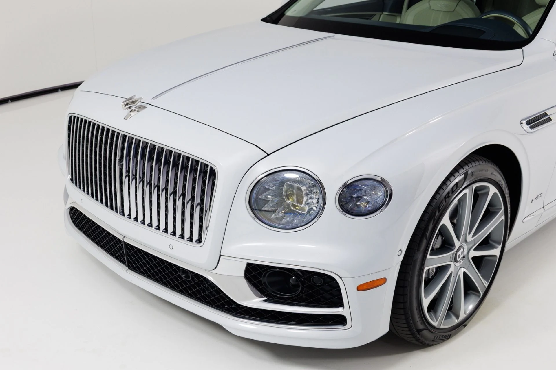 mph073_979118098_Used_2020_Bentley_Flying_Spur_W12_1776899570_a0034391a2