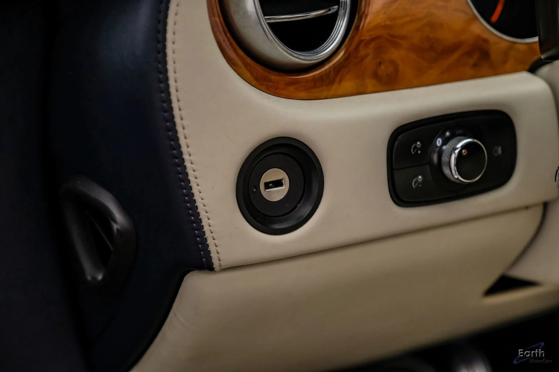 mph074_1013884574_6d40cf3feb8b0557cd1bfedba0f6d6a6x_f22805a3ee