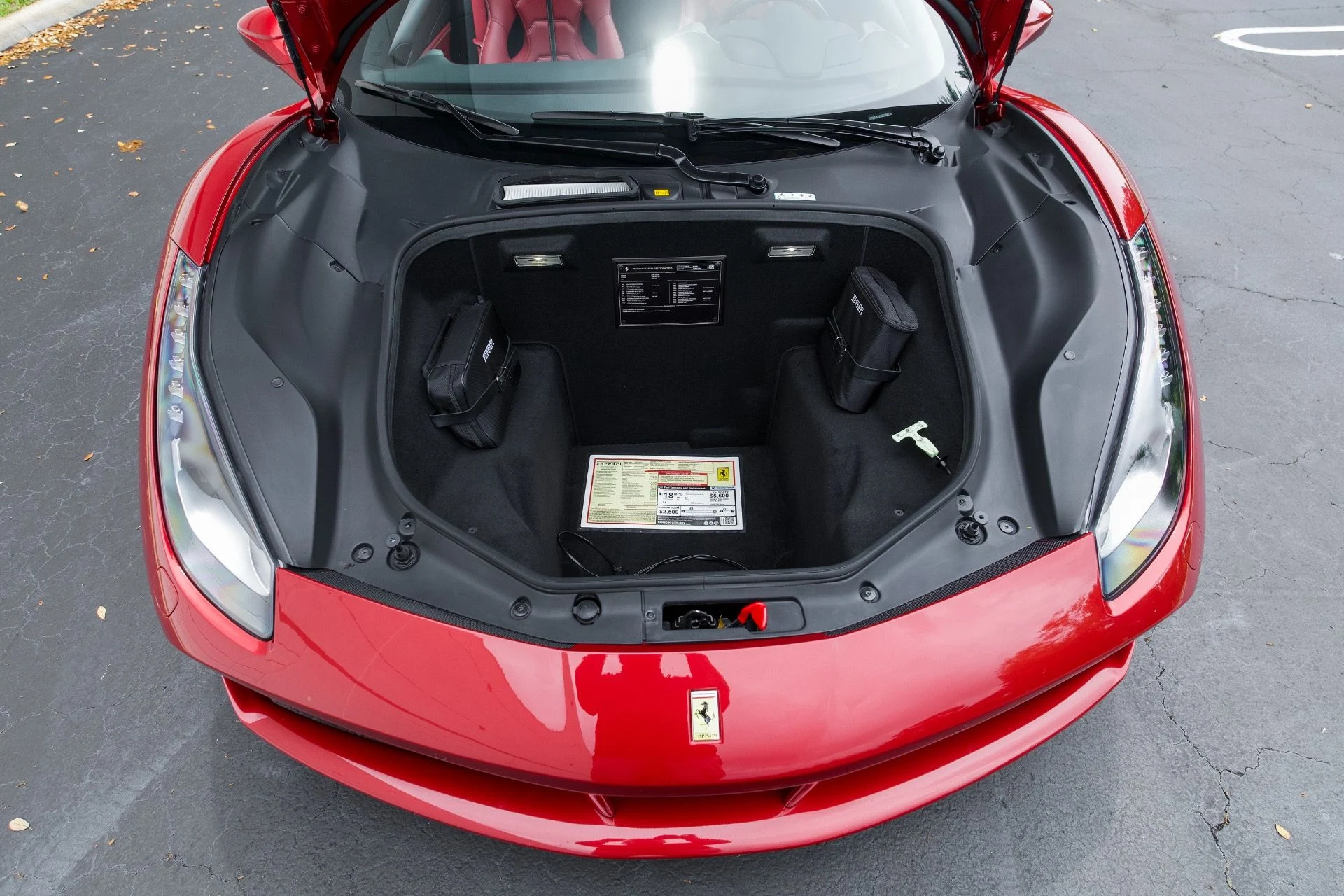 mph074_1057113648_Used_2019_Ferrari_488_Spider_1775191642_5fcc78ba9f