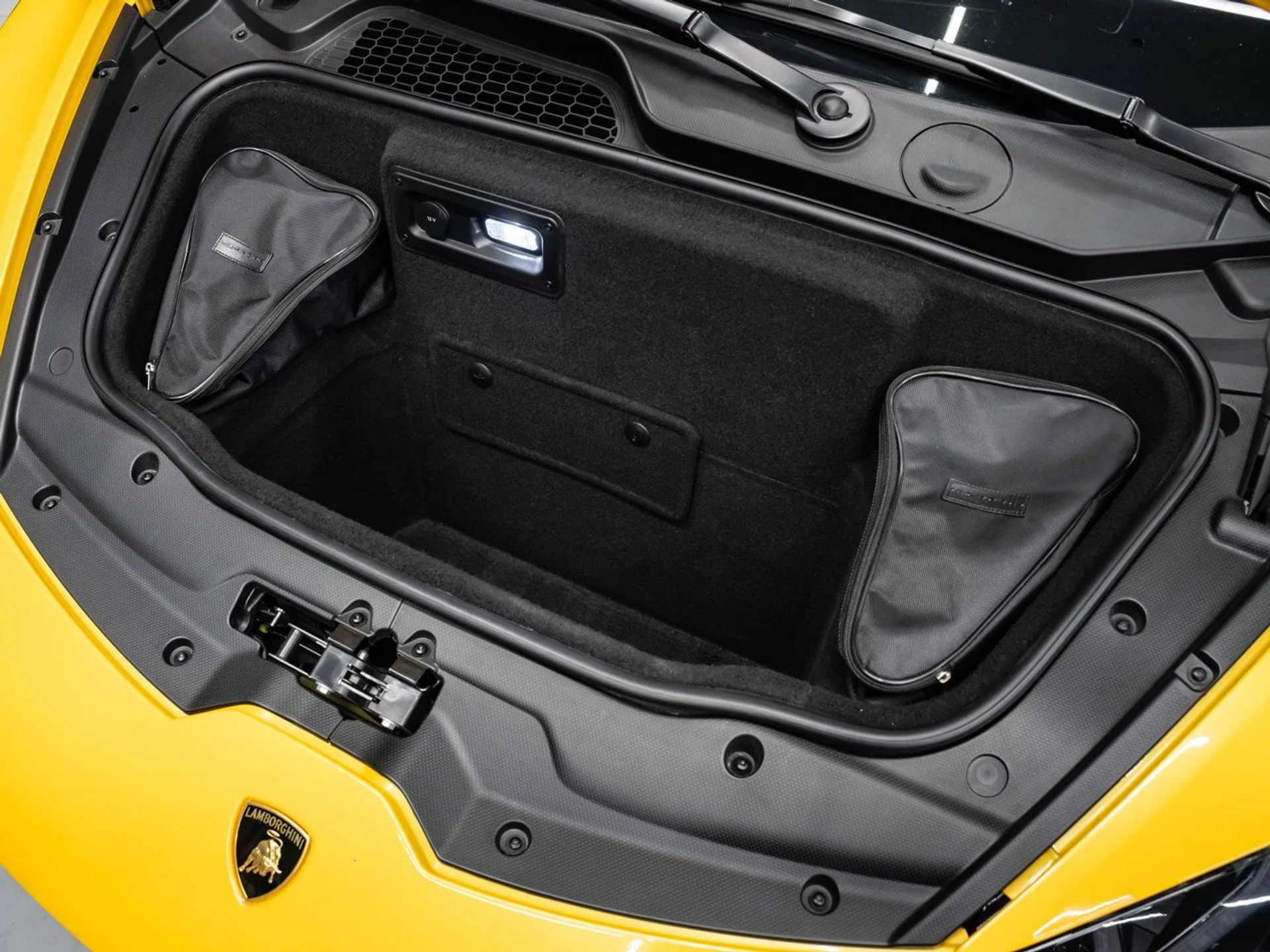 mph074_1061185391_lamborghini_huracan_2017_b9c9b50b78