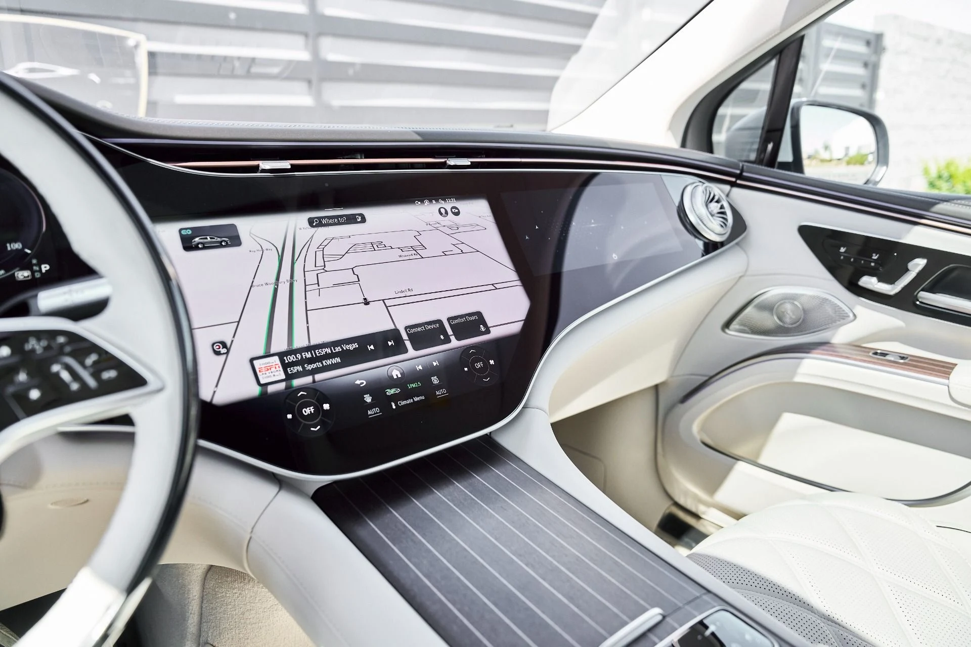 mph074_1067339931_Used_2025_Mercedes_Benz_EQS_Maybach_EQS_680_1773365946_2970a90fad