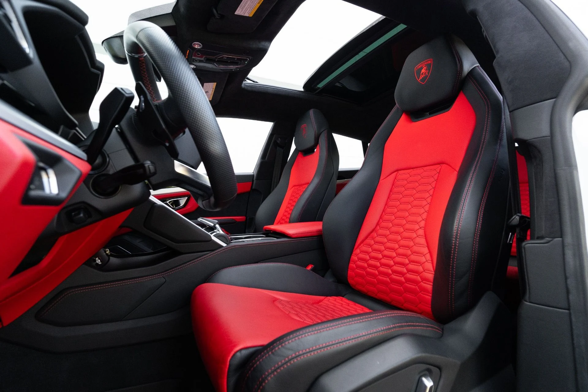 mph074_1105064024_Used_2022_Lamborghini_Urus_1778780626_49c7d1ee79