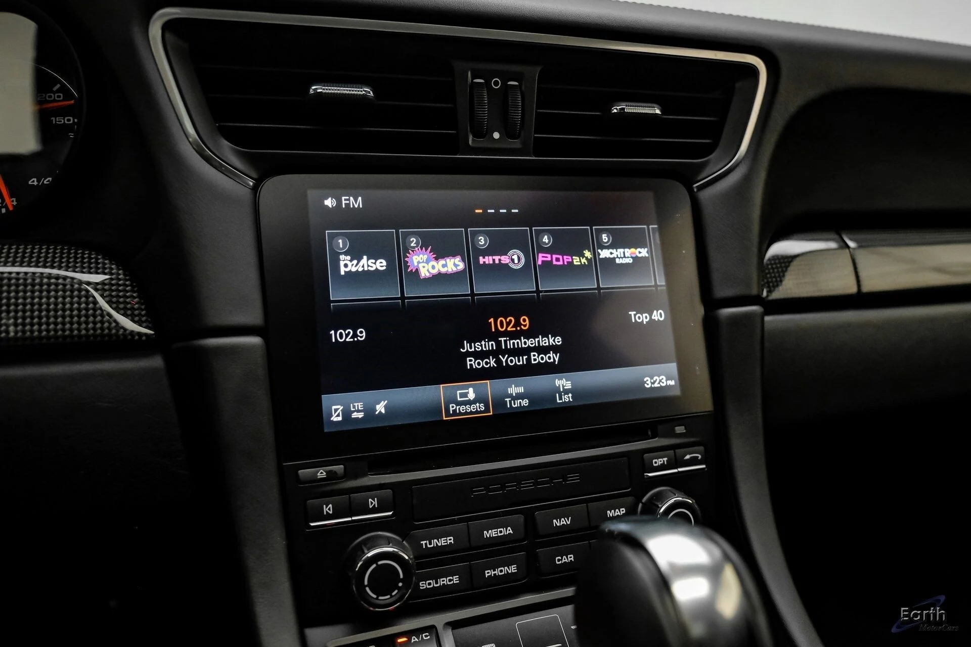 mph074_1145391792_384b05dd6fe082c55d6c79ffc12dcf91x_7a90e42b45