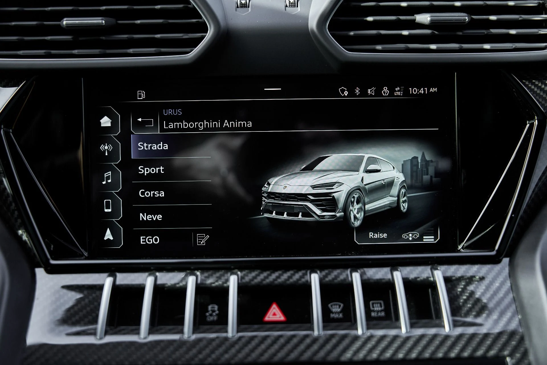 mph074_1146518229_Used_2022_Lamborghini_Urus_1766457489_e6c0748bba