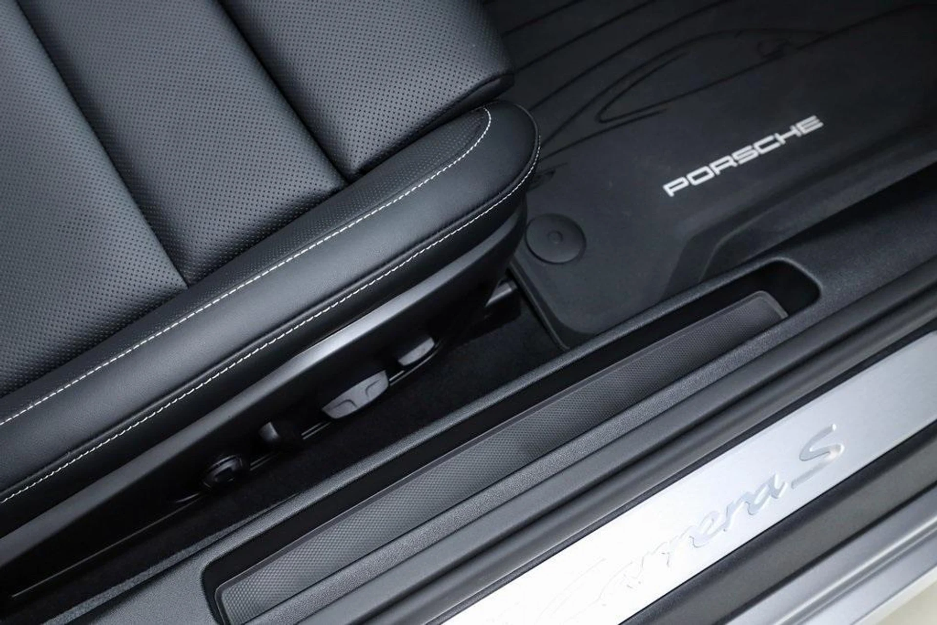 mph074_1190442254_7_E_Z5zep_RQ_Jk8_O_t_Q_Bhvrv_W_Sdg_5781b58a3c