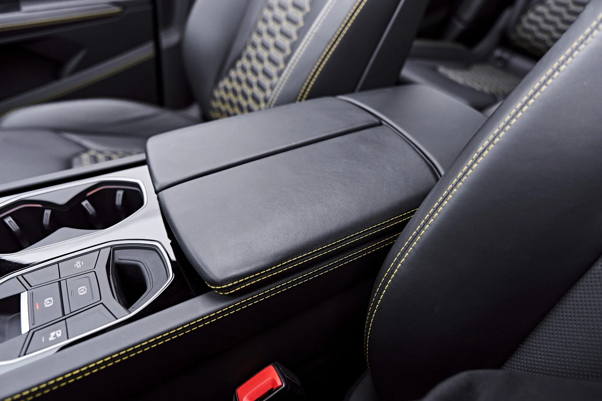 mph074_1212320194_Used_2022_Lamborghini_Urus_Base_1785209892_91fc6994f5