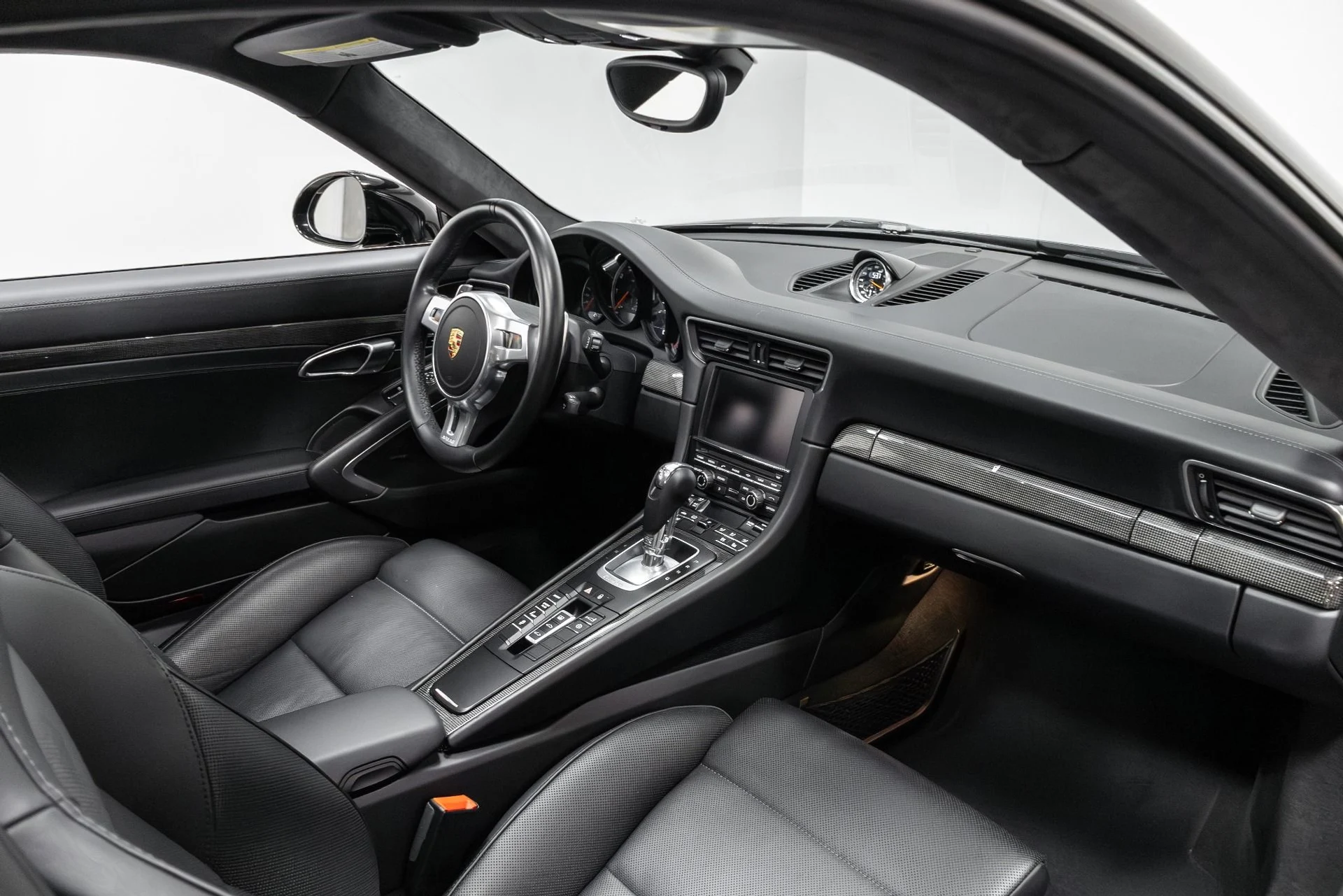 mph074_12313196_Used_2015_Porsche_911_Turbo_S_1761834686_ff9e23faec