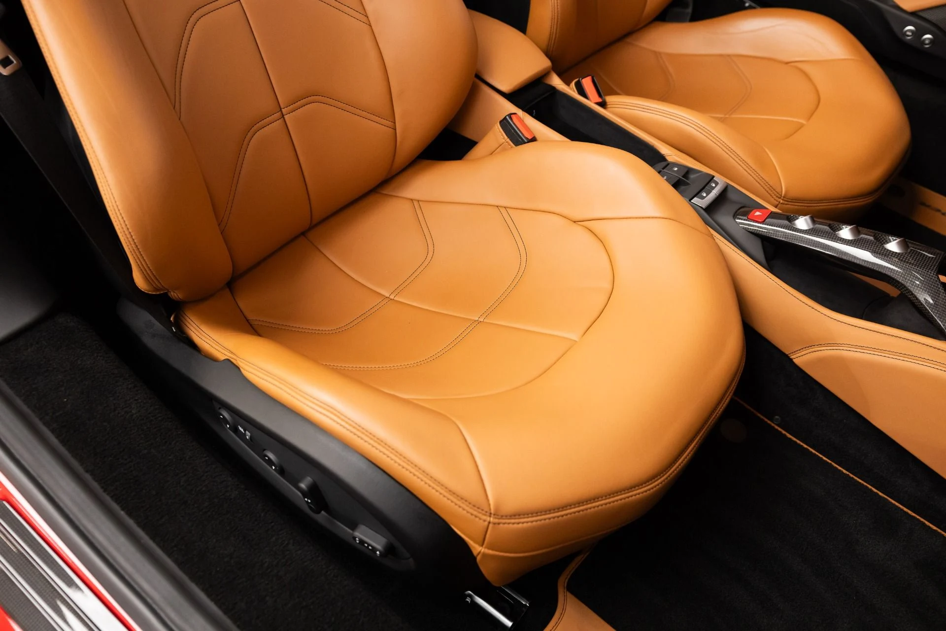 mph074_1245493801_Used_2019_Ferrari_488_Spider_1787231247_8a646a0518