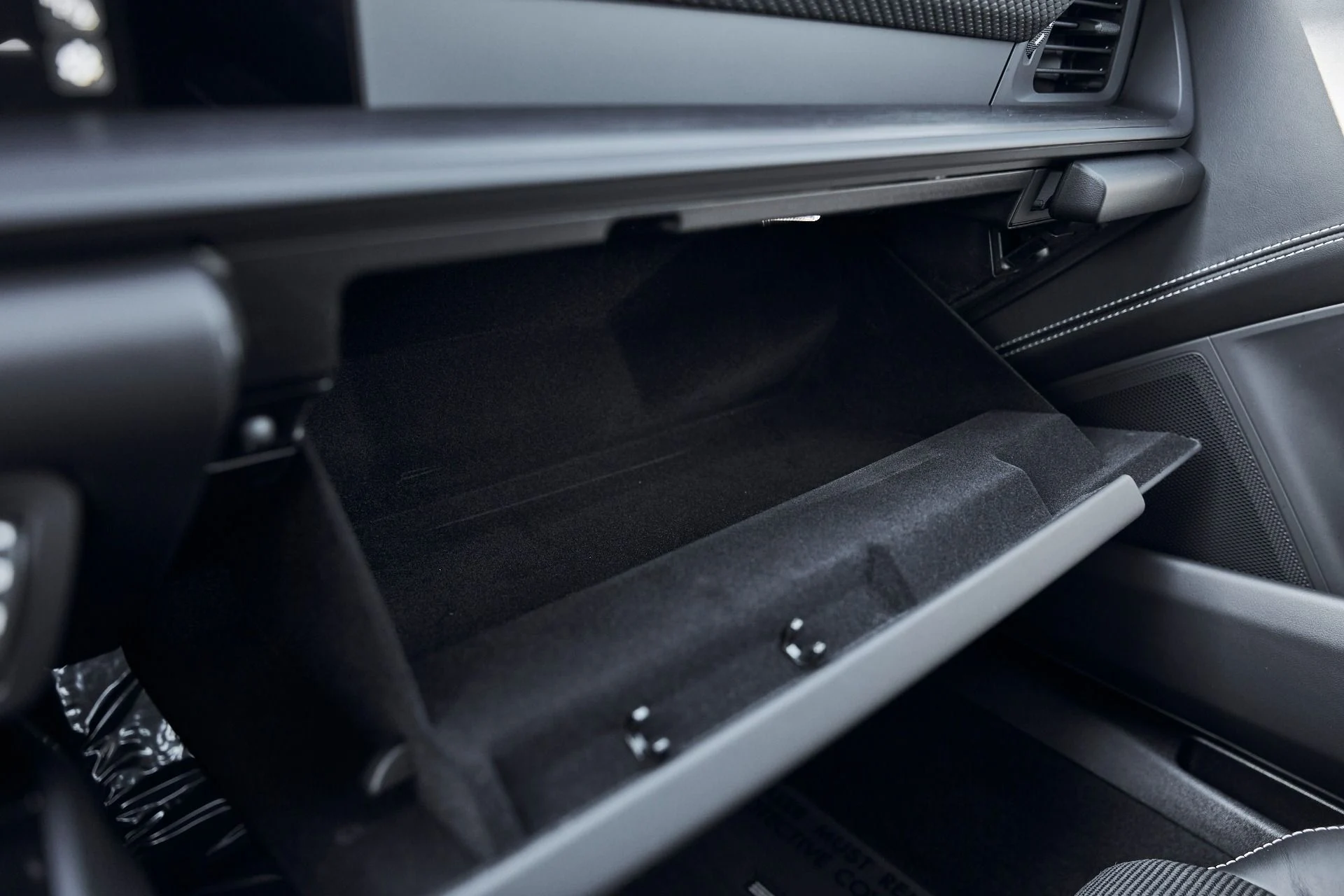 mph074_1255688078_Used_2025_Porsche_911_GT_3_1769736916_e376c53eda