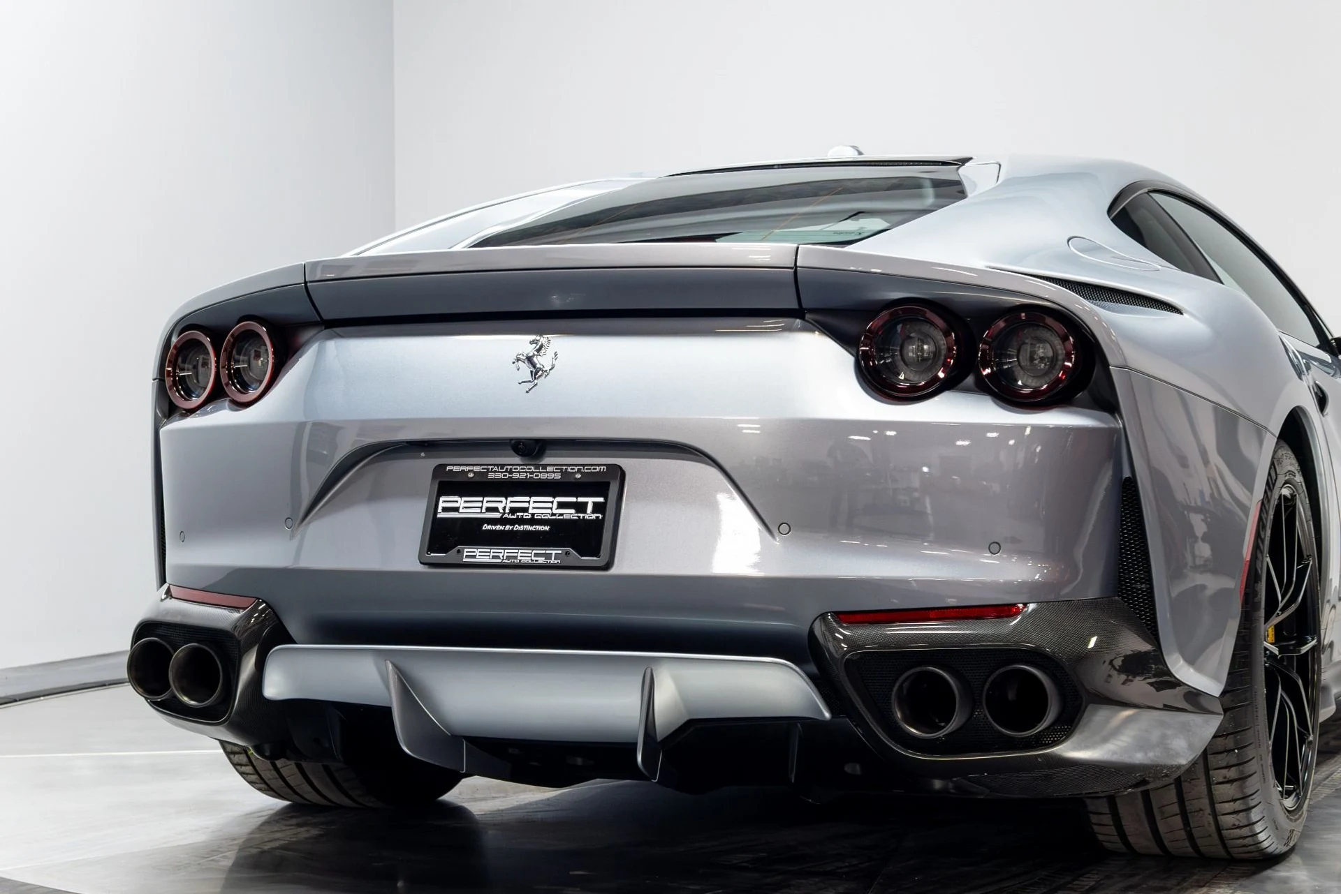 mph074_1334204767_Used_2018_Ferrari_812_Superfast_1777416678_fa78a6d129