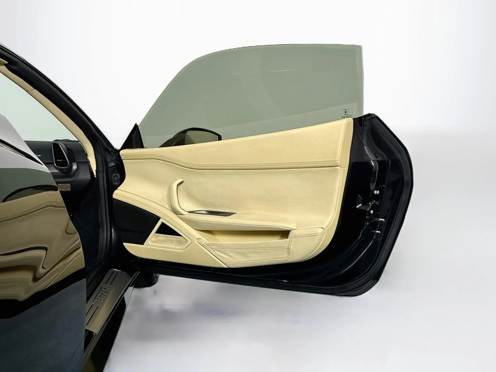 mph074_1360393288_Used_2012_Ferrari_458_Spider_1790030330_f4374e67b4