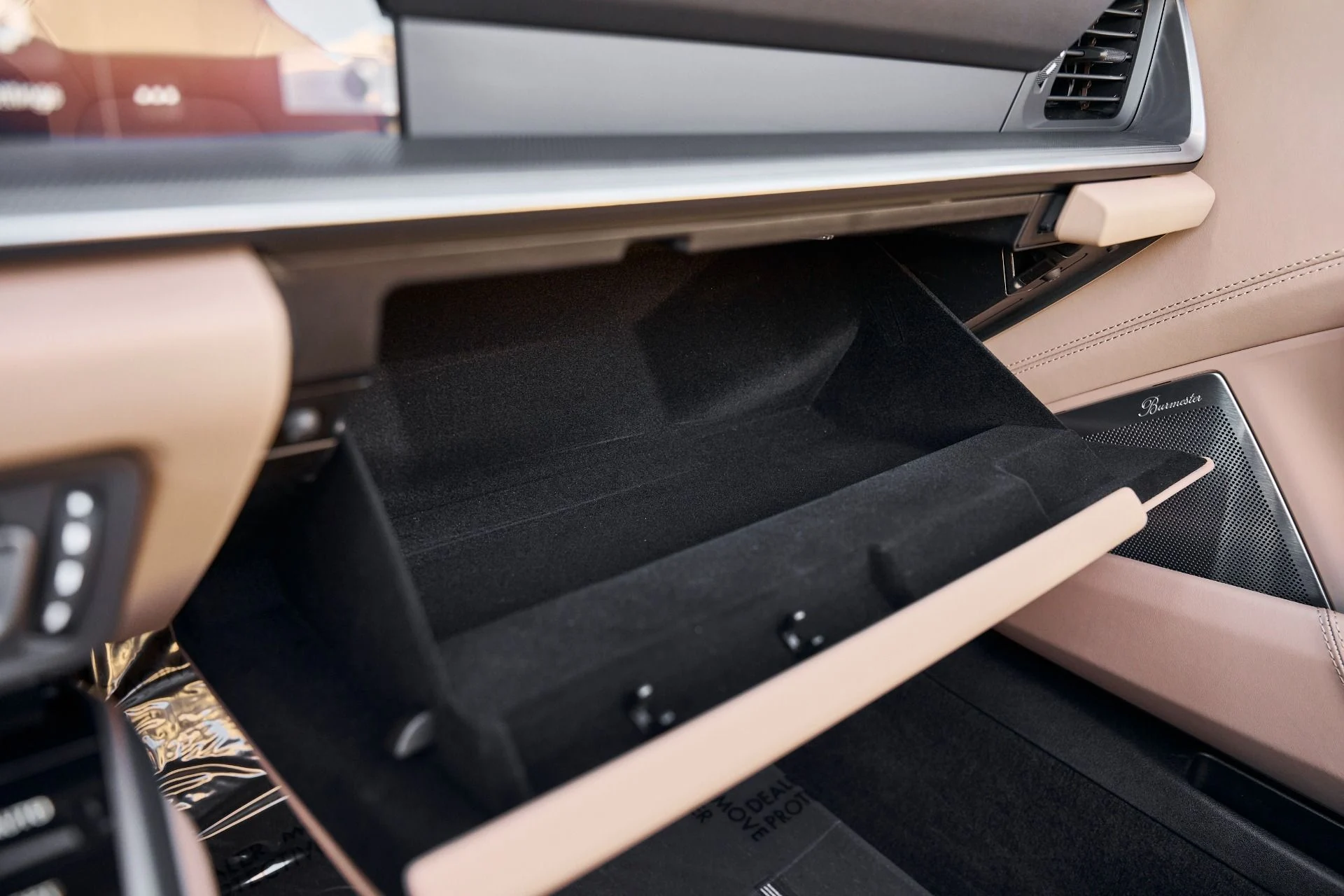 mph074_1414745830_Used_2024_Porsche_911_Turbo_1768616443_8d1f43f7c5