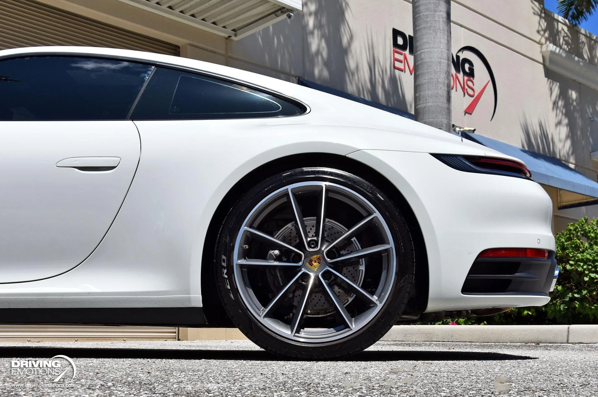 mph074_1415435289_865_p75_l_09842b14d3