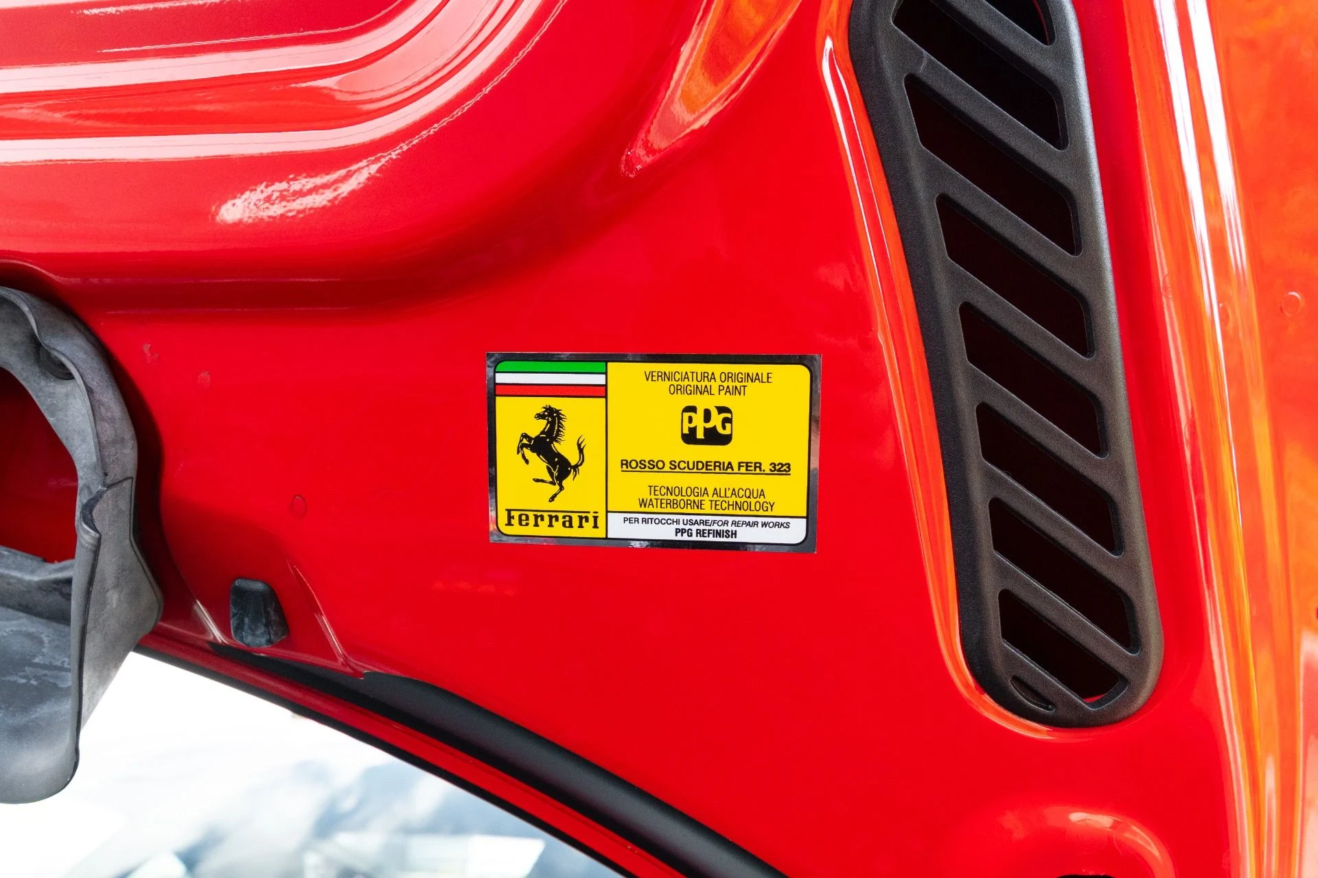 mph074_1427744520_Used_2022_Ferrari_F8_Tributo_1777610144_1d5d4242b0