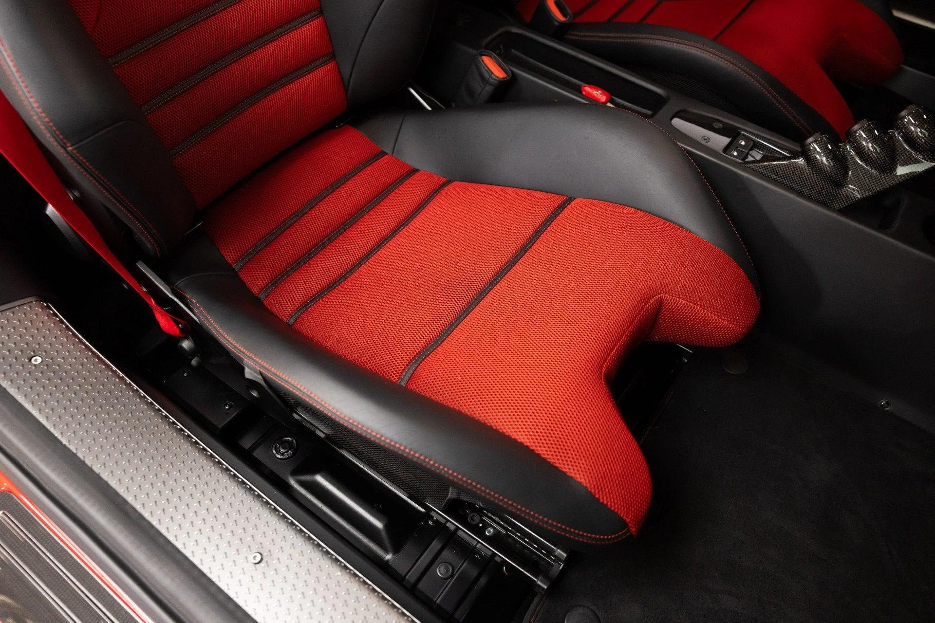 mph074_1479772354_Used_2014_Ferrari_458_Speciale_1786703974_bd581701c8