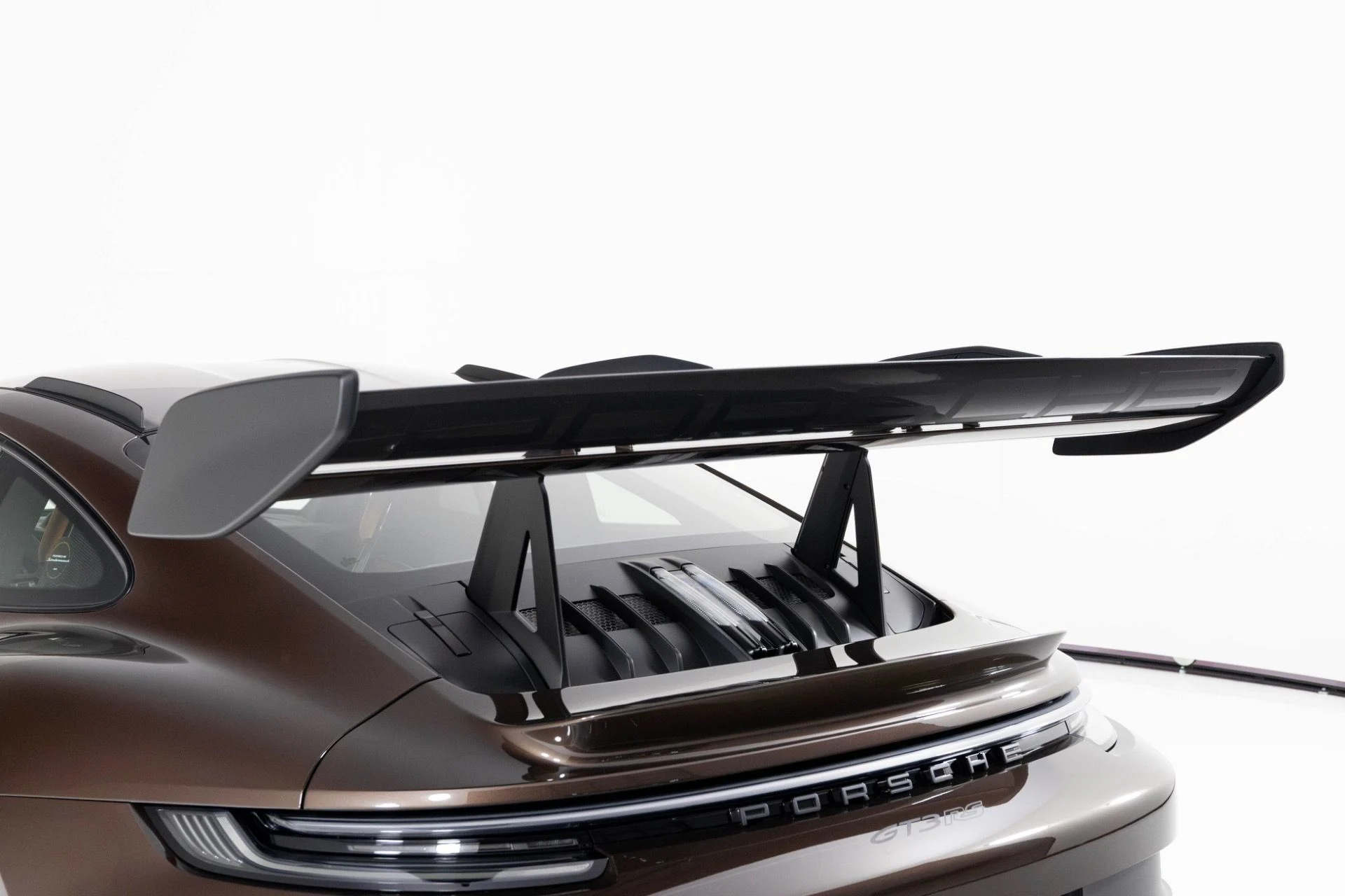 mph074_1484647020_Used_2025_Porsche_911_GT_3_RS_1764185272_5840b30f19