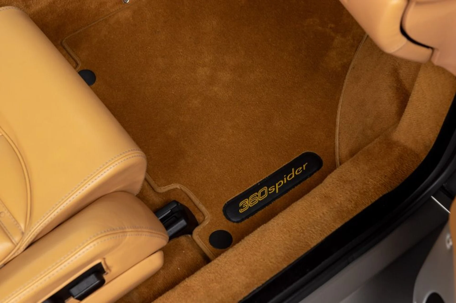 mph074_1499665894_Used_2003_Ferrari_360_Spider_d9f7ff7992