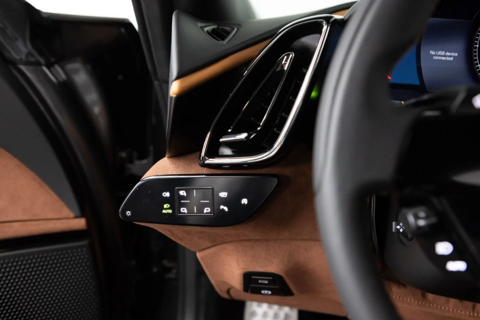 mph074_1524580750_Used_2024_Ferrari_Roma_c6e2fe90a3