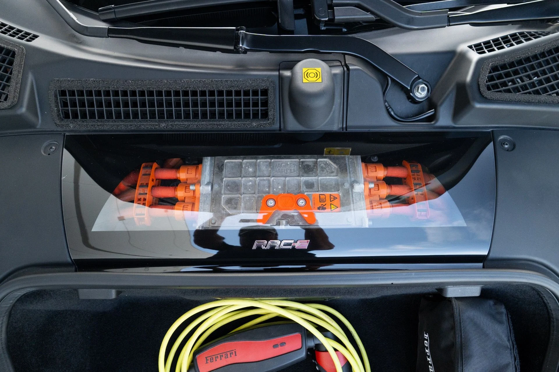 mph074_1525980715_Used_2022_Ferrari_SF_90_Stradale_1772648801_2872452645